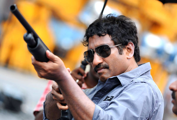 srinu vaitla,nagarjuna,mek,soggade chinni nayana,srinu vaitla movie,mister  శత్రువులను పెంచుకుంటోన్న శ్రీనువైట్ల!